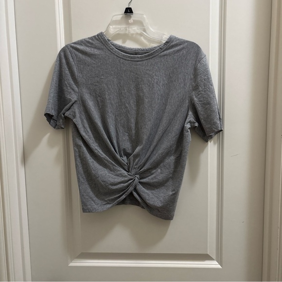 lululemon athletica Tops - Lululemon Crescent Tee Twist Front T-Shirt Gray Short Sleeve Top Women's Size 4
